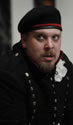 Benjamin Curns in uniform as Richard III